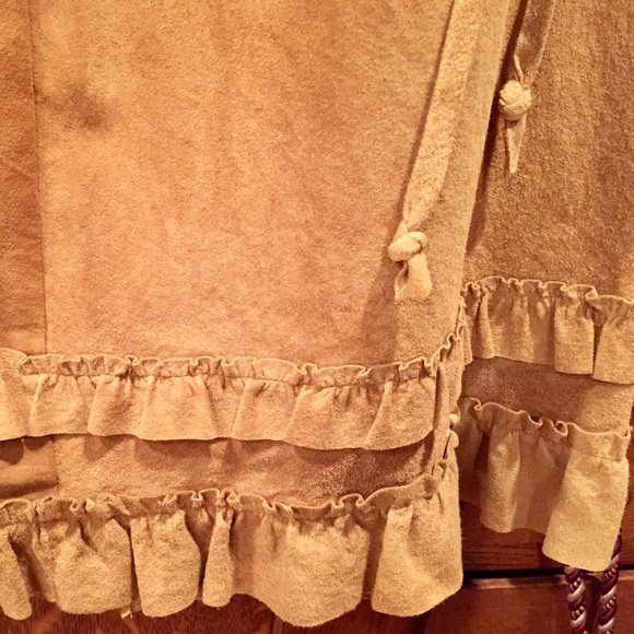 Knee Length Skirt - Picture 1 of 3
